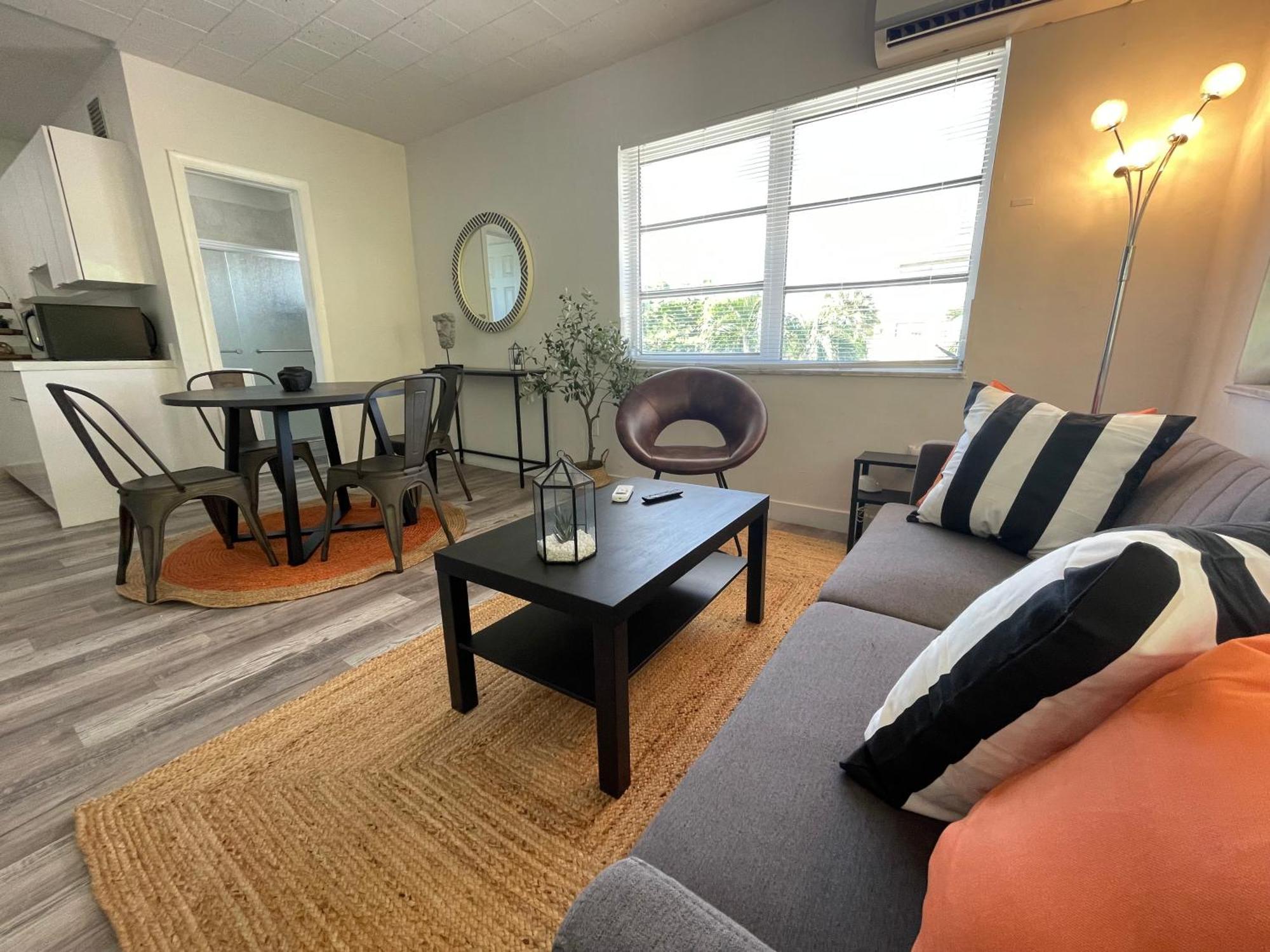 Fully Equipped Apartments With Parking Near Cocowalk Miami Ngoại thất bức ảnh
