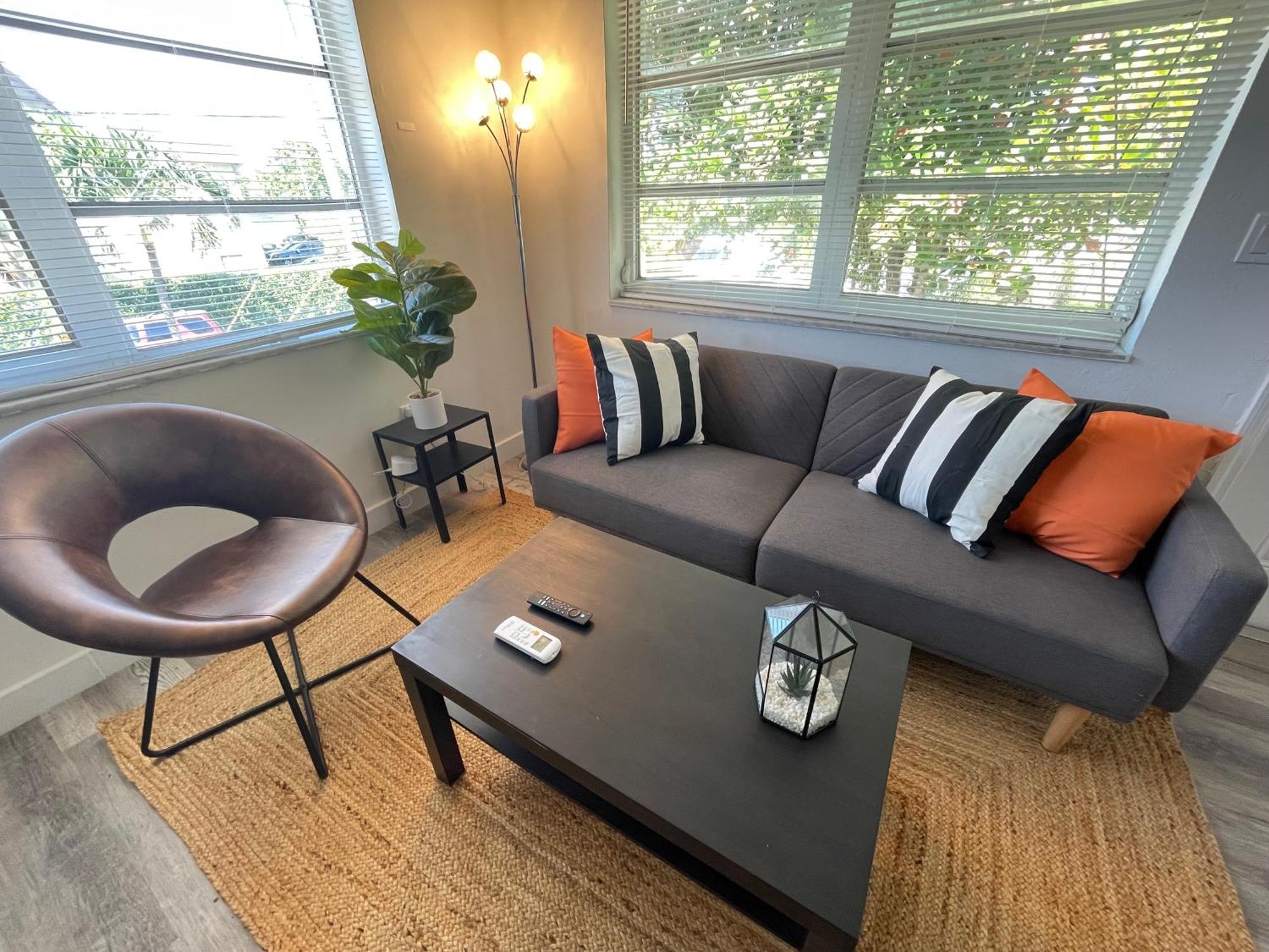 Fully Equipped Apartments With Parking Near Cocowalk Miami Ngoại thất bức ảnh